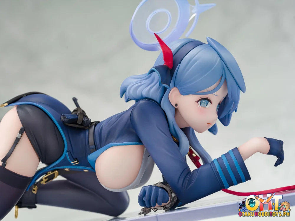 AmiAmi 1/7 Blue Archive Ako Memorial Lobby ver. Scale Figure