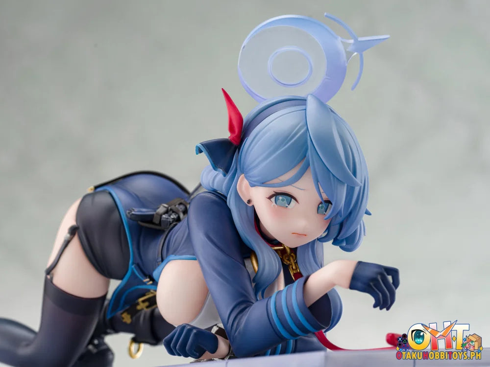 AmiAmi 1/7 Blue Archive Ako Memorial Lobby ver. Scale Figure