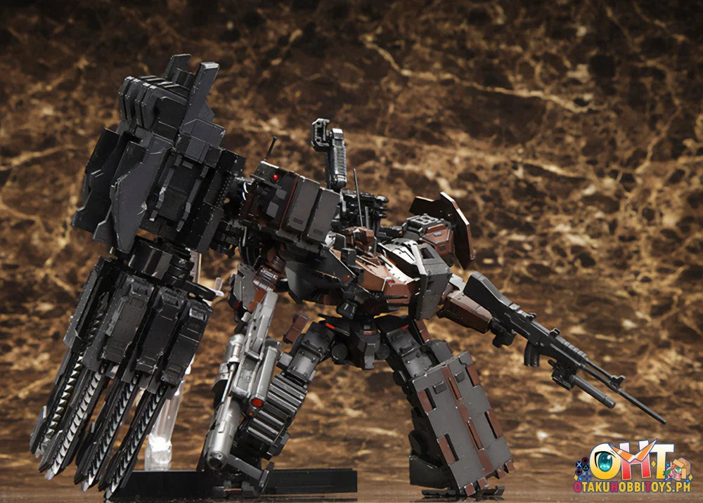 Armored Core V Ucr-10/A Vengeance Plastic Model Kit