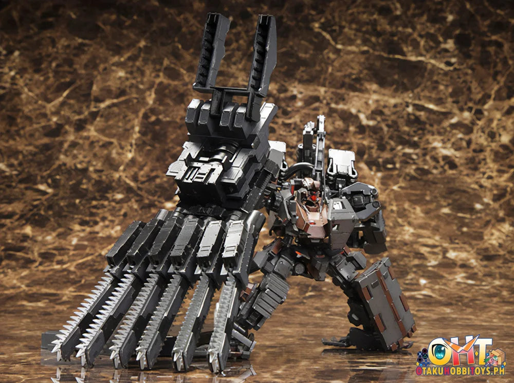 Armored Core V Ucr-10/A Vengeance Plastic Model Kit