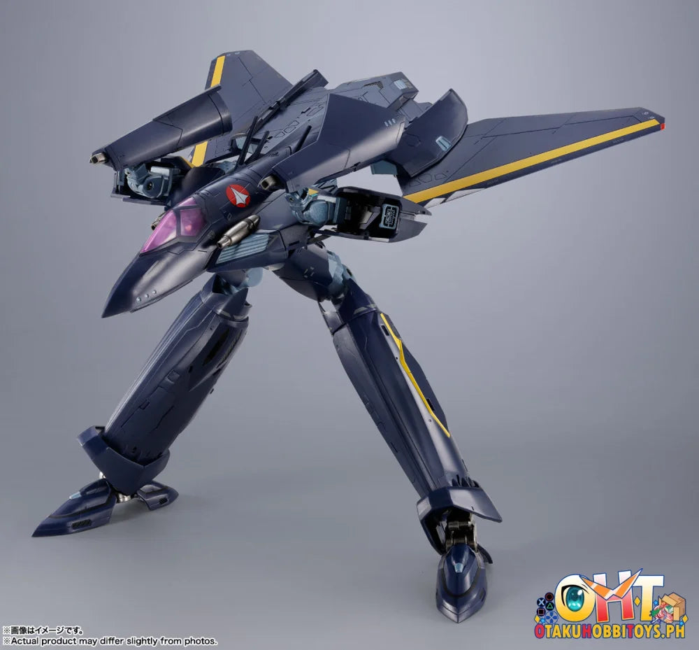 Bandai DX CHOGOKIN VF-17S NIGHTMARE STEALTHVALKYRIE (GAMLIN KIZAKI use) Articulated Figure
