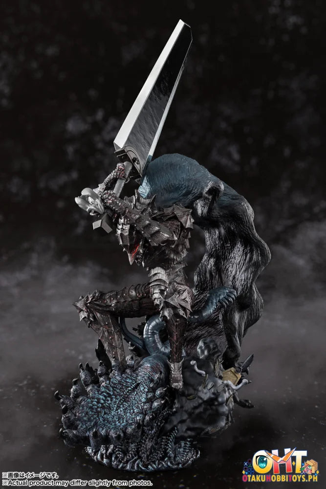 Bandai Figuarts Zero Touche Metallique GUTS (BERSERKER ARMOR)