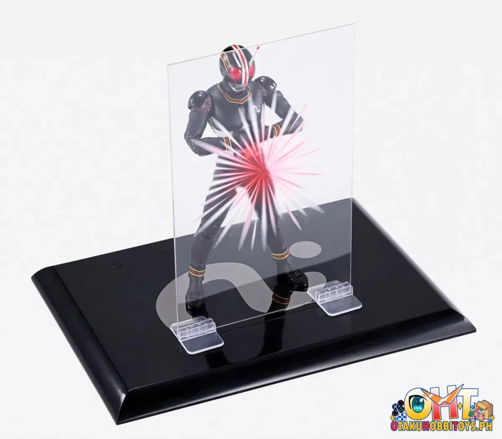 Bandai Kamen Rider BLACK S.H.Figuarts (SHINKOCCHOU SEIHOU) Masked Rider BLACK Kingstone Flash Edition - Articulated