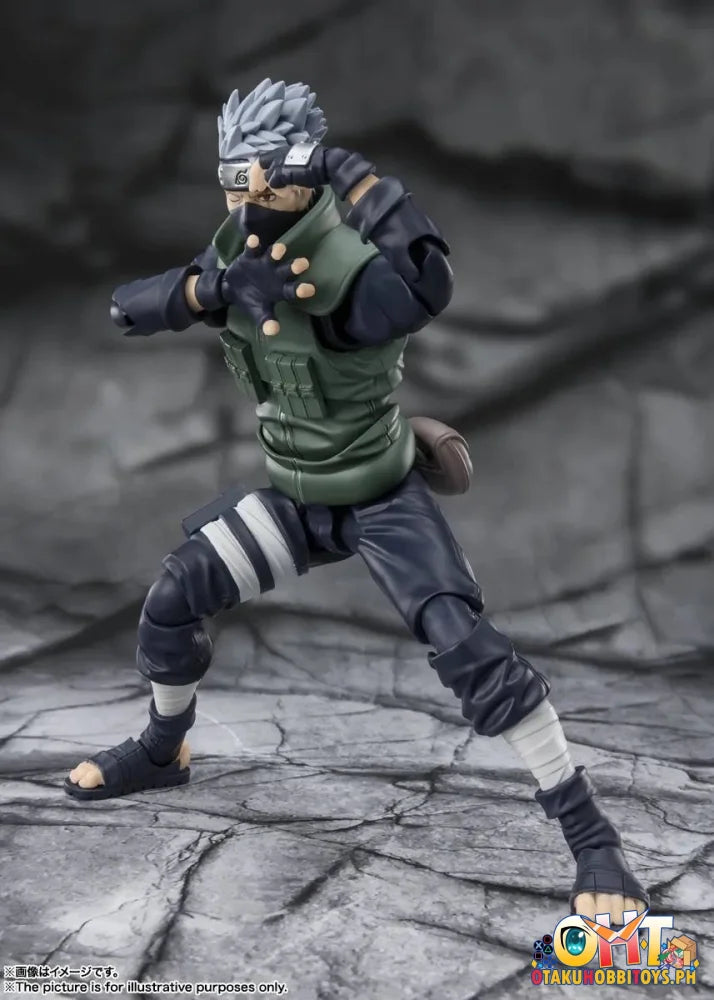 Bandai NARUTO S.h.figuarts Kakashi Hatake -the Famed Sharingan Hero- - Articulated Figure