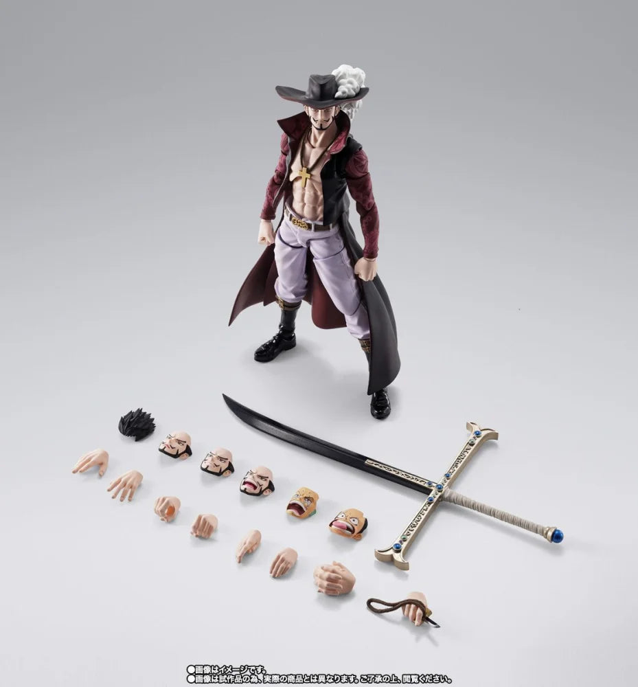 Bandai S.H.Figuarts DRACULE MIHAWK -HAWK-EYE- Articulated Figure
