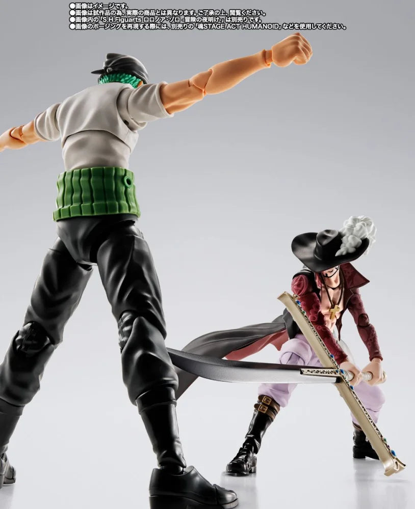 Bandai S.H.Figuarts DRACULE MIHAWK -HAWK-EYE- Articulated Figure