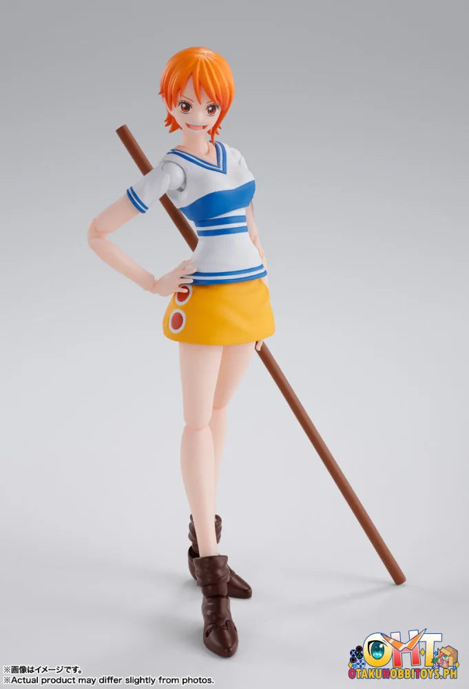 Bandai S.H.Figuarts NAMI -ROMANCE DAWN- Articulated Figure