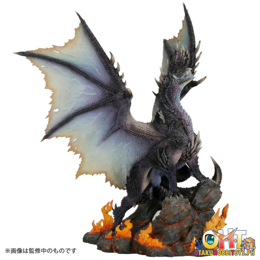 Capcom Figure Builder Creators Model Blazing Black Dragon Alatreon - Monster Hunter Scale