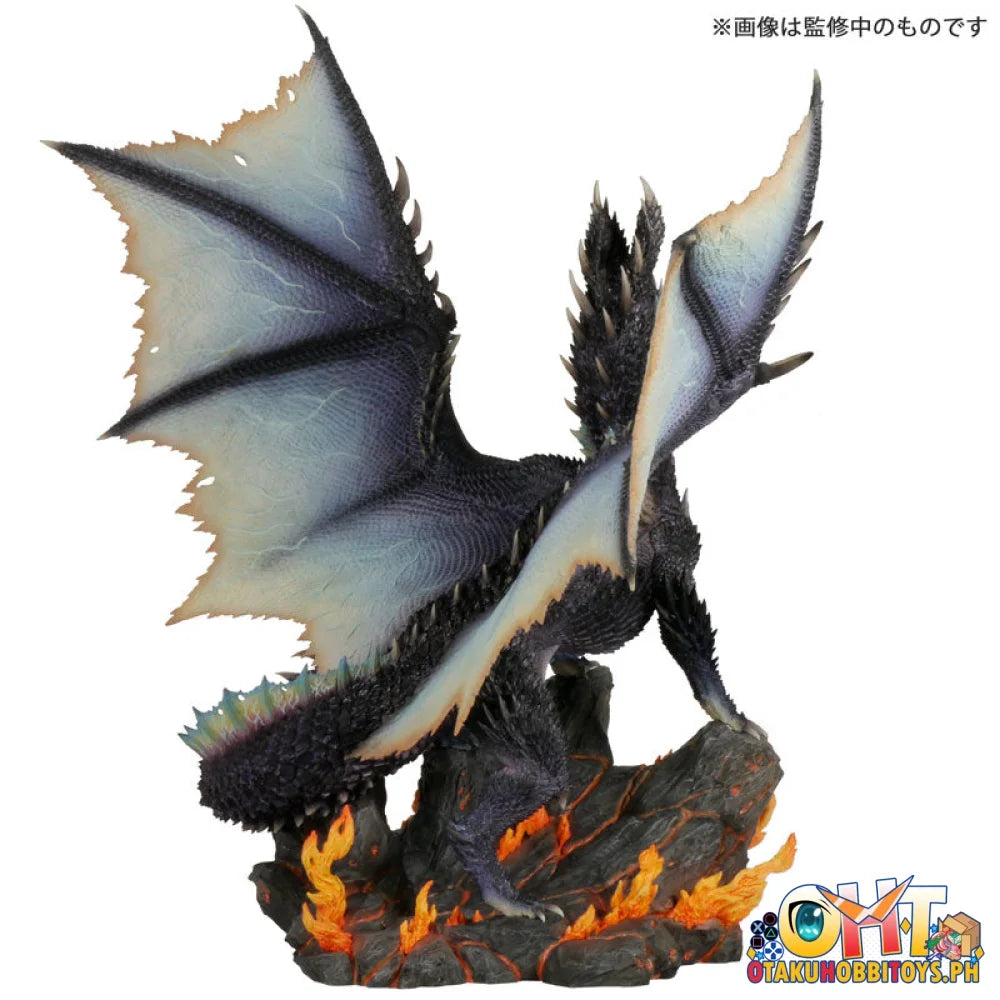 Capcom Figure Builder Creators Model Blazing Black Dragon Alatreon - Monster Hunter Scale