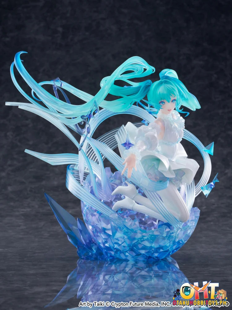 CyberZ 1/7 Hatsune Miku -Crystal Dress Ver.- Scale Figure