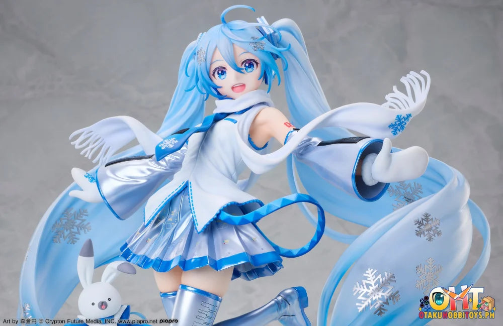 Design Coco 1/7 Snow Miku Sky Town 10Th Anniversary Ver. Scale Figure