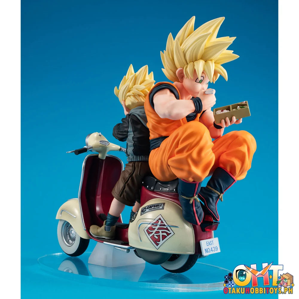 Desktop Real Mccoy Ex Dragon Ball Z Super Saiyan Son Goku & Gohan Mortorbike Scale Figure