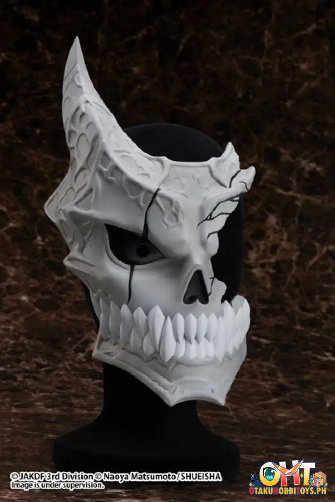 Elcoco Kaiju No. 8 Half Mask Head Figure