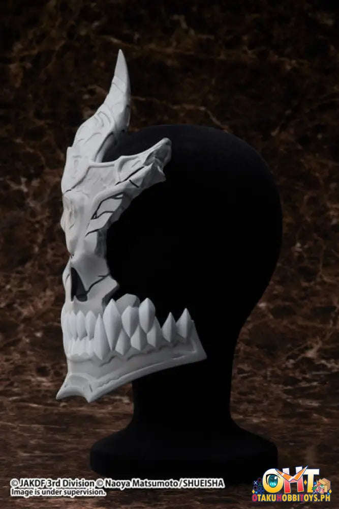 Elcoco Kaiju No. 8 Half Mask Head Figure