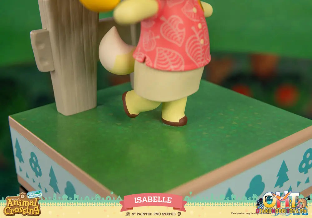 First4Figures Animal Crossing: New Horizons Isabelle Scale Figure