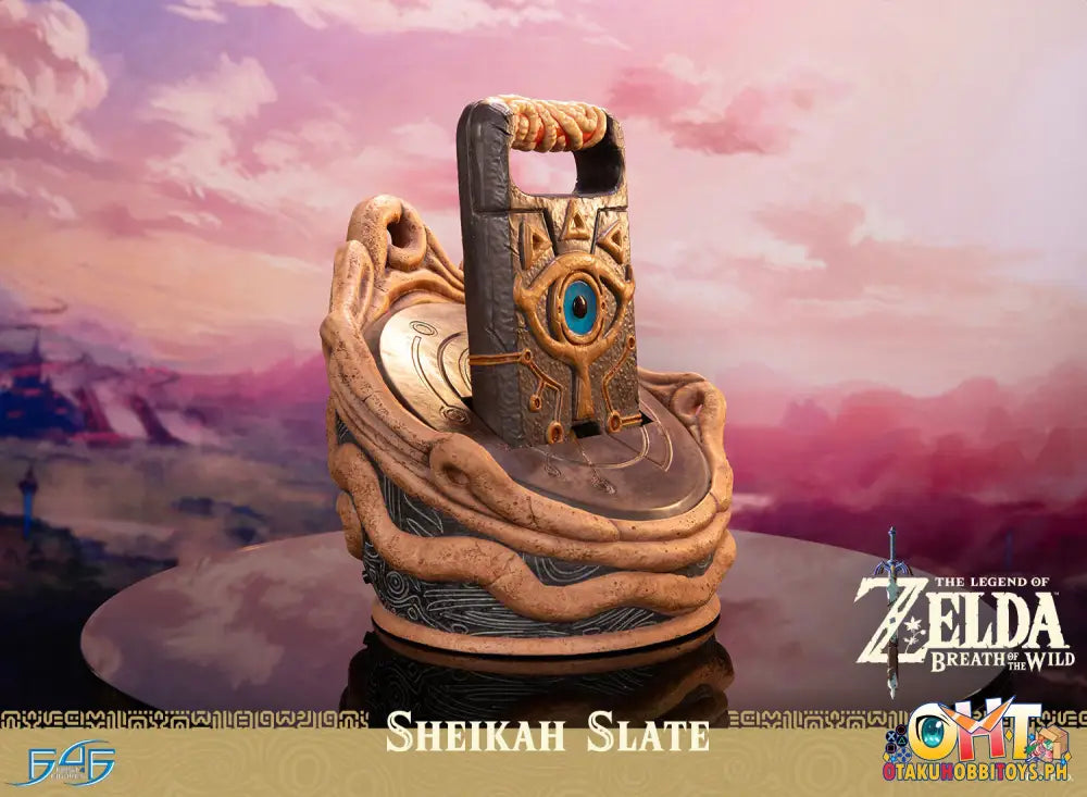 First4Figures The Legend Of Zelda™: Breath The Wild - Sheikah Slate Scale Figure
