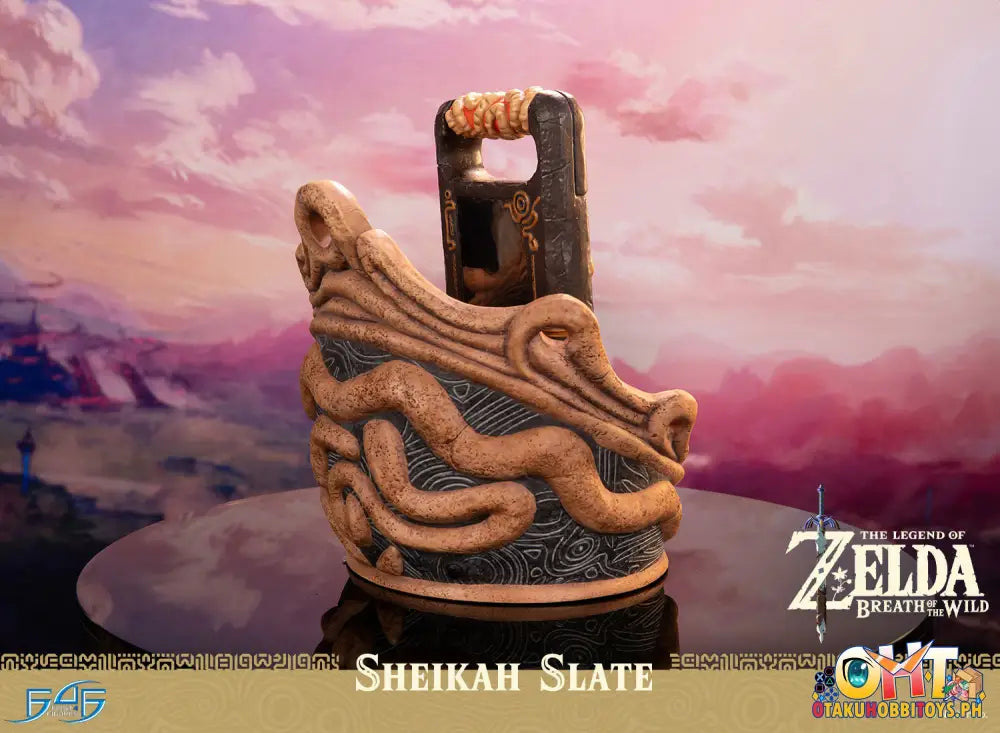 First4Figures The Legend Of Zelda™: Breath The Wild - Sheikah Slate Scale Figure