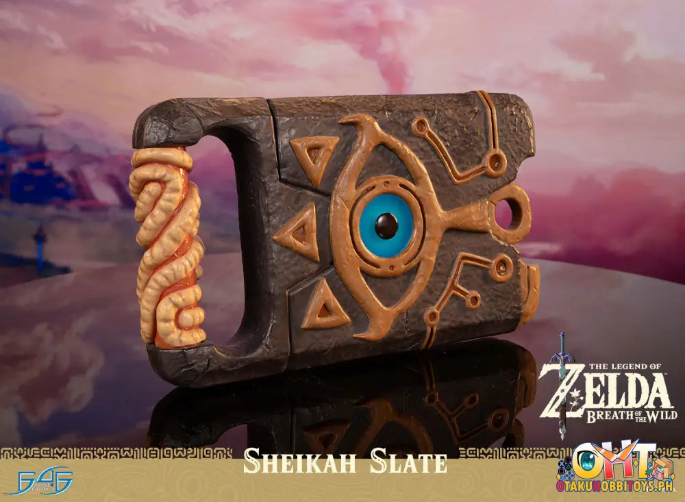 First4Figures The Legend Of Zelda™: Breath The Wild - Sheikah Slate Scale Figure