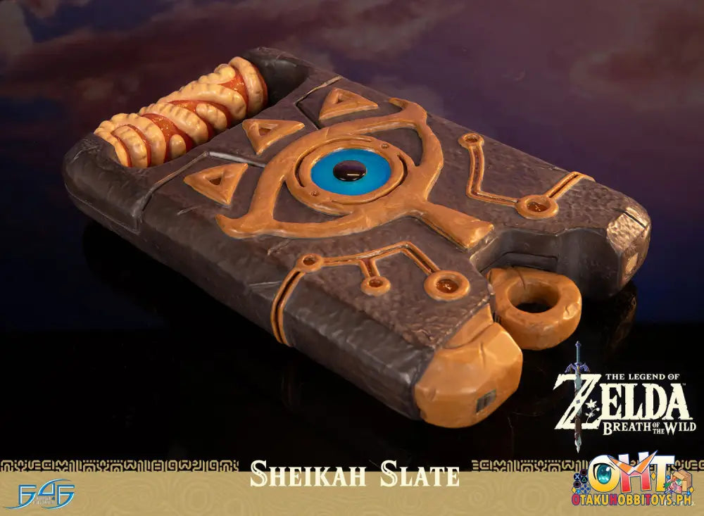 First4Figures The Legend Of Zelda™: Breath The Wild - Sheikah Slate Scale Figure