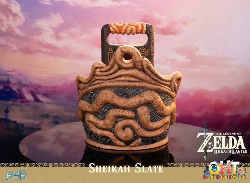 First4Figures The Legend Of Zelda™: Breath The Wild - Sheikah Slate Scale Figure