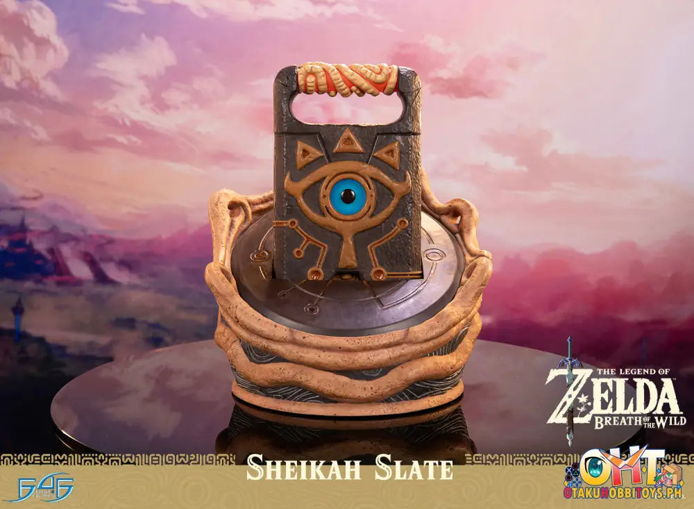 First4Figures The Legend Of Zelda™: Breath The Wild - Sheikah Slate Scale Figure