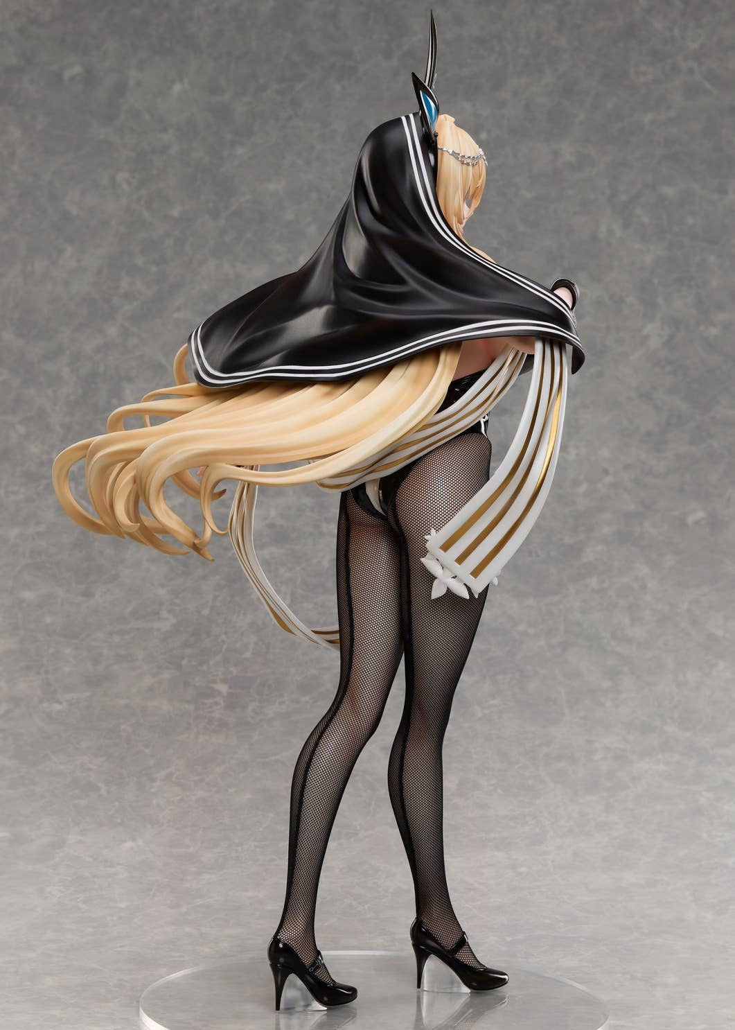 FREEing 1/4 Azur Lane Implacable: Bunny Ver.