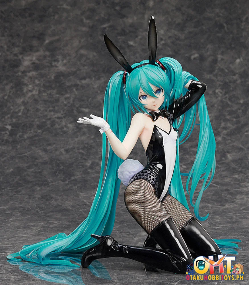 FREEing 1/4 Character Vocal Series 01: Hatsune Miku Hatsune Miku: Bunny Ver. / Art by SanMuYYB (Rerelease) - Scale