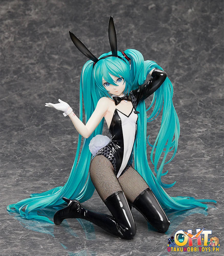 FREEing 1/4 Character Vocal Series 01: Hatsune Miku Hatsune Miku: Bunny Ver. / Art by SanMuYYB (Rerelease) - Scale