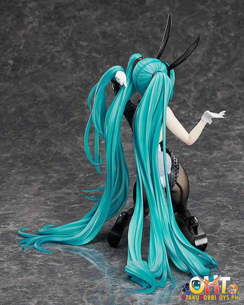 FREEing 1/4 Character Vocal Series 01: Hatsune Miku Hatsune Miku: Bunny Ver. / Art by SanMuYYB (Rerelease) - Scale
