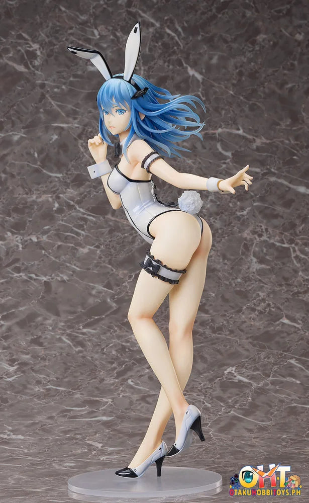 FREEing 1/4 Lacia: Bare Leg Bunny Ver. Scale Figure