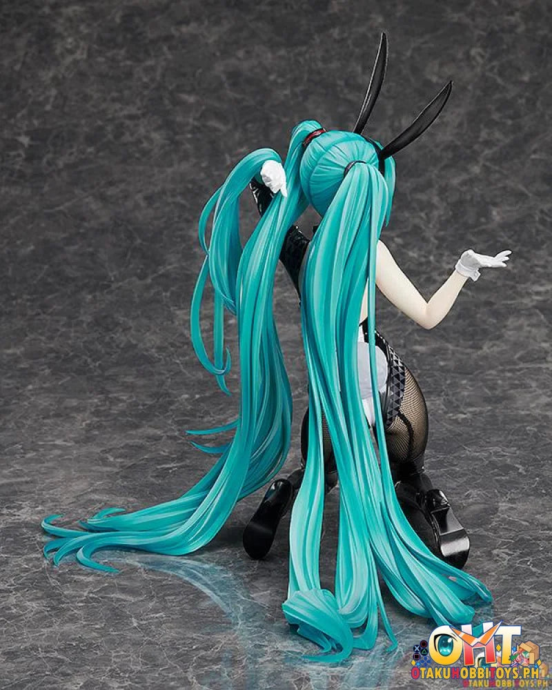 Freeing Character Vocal Series 01: Hatsune Miku 1/4 Miku: Bunny Ver. / Art By Sanmuyyb