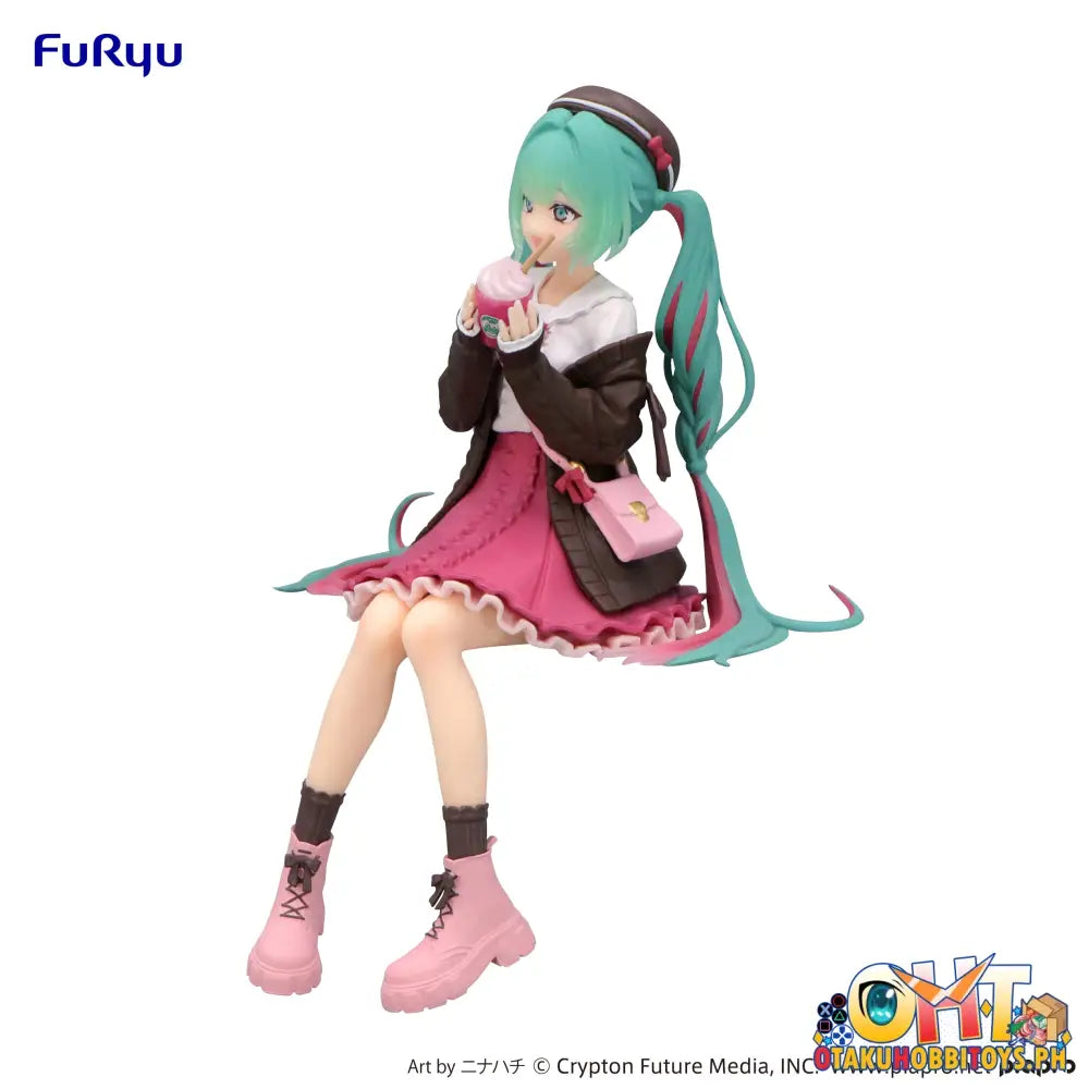 Furyu Hatsune Miku Noodle Stopper Figure -Autumn Date Pink Color Ver. Prize