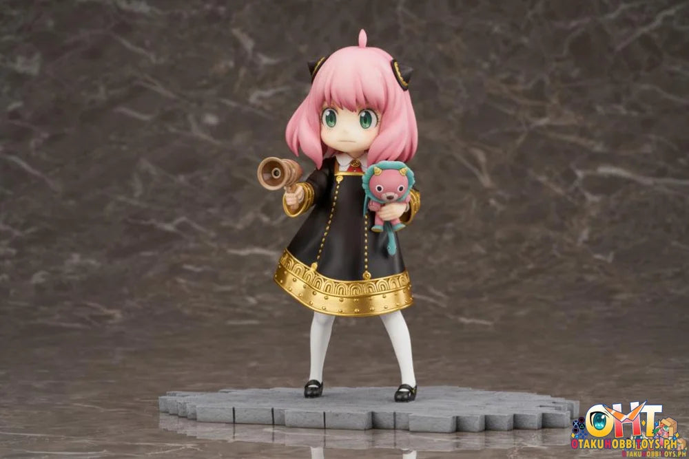 Furyu Spy X Family 1/7 Anya Forger Scale Figure