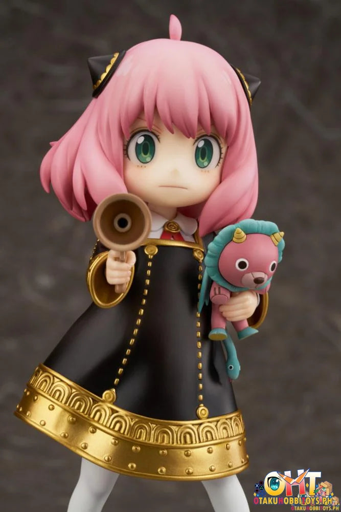 Furyu Spy X Family 1/7 Anya Forger Scale Figure