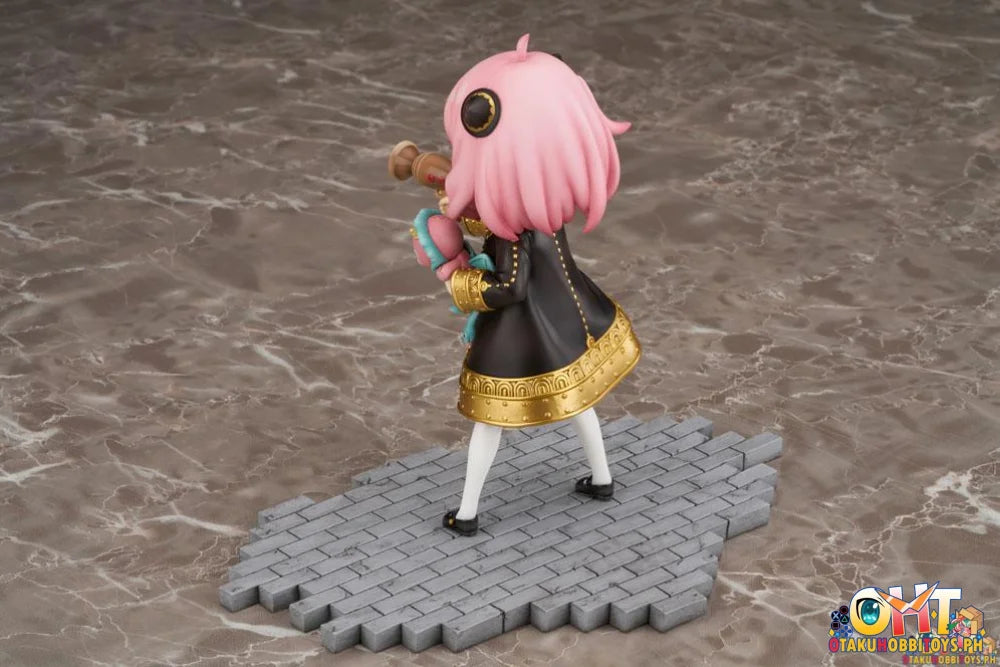 Furyu Spy X Family 1/7 Anya Forger Scale Figure