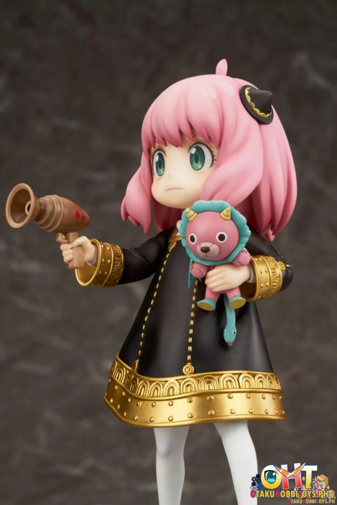 Furyu Spy X Family 1/7 Anya Forger Scale Figure
