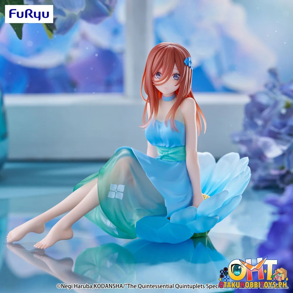 Furyu The Quintessential Quintuplets Specials　Bloo-Me! -Nakano Miku- Prize Figure