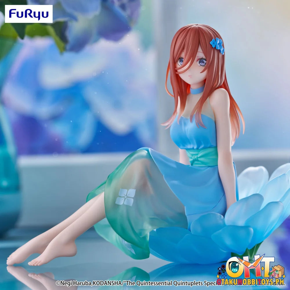 Furyu The Quintessential Quintuplets Specials　Bloo-Me! -Nakano Miku- Prize Figure