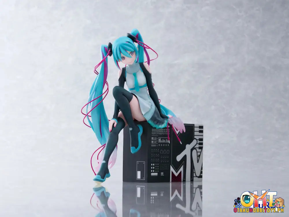 Furyu Vocaloid 1/7 Hatsune Miku X Mtv Scale Figure