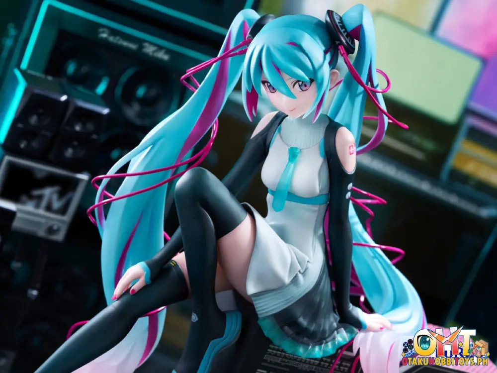 Furyu Vocaloid 1/7 Hatsune Miku X Mtv Scale Figure