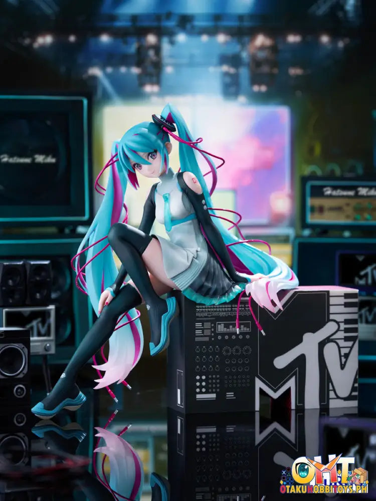 Furyu Vocaloid 1/7 Hatsune Miku X Mtv Scale Figure