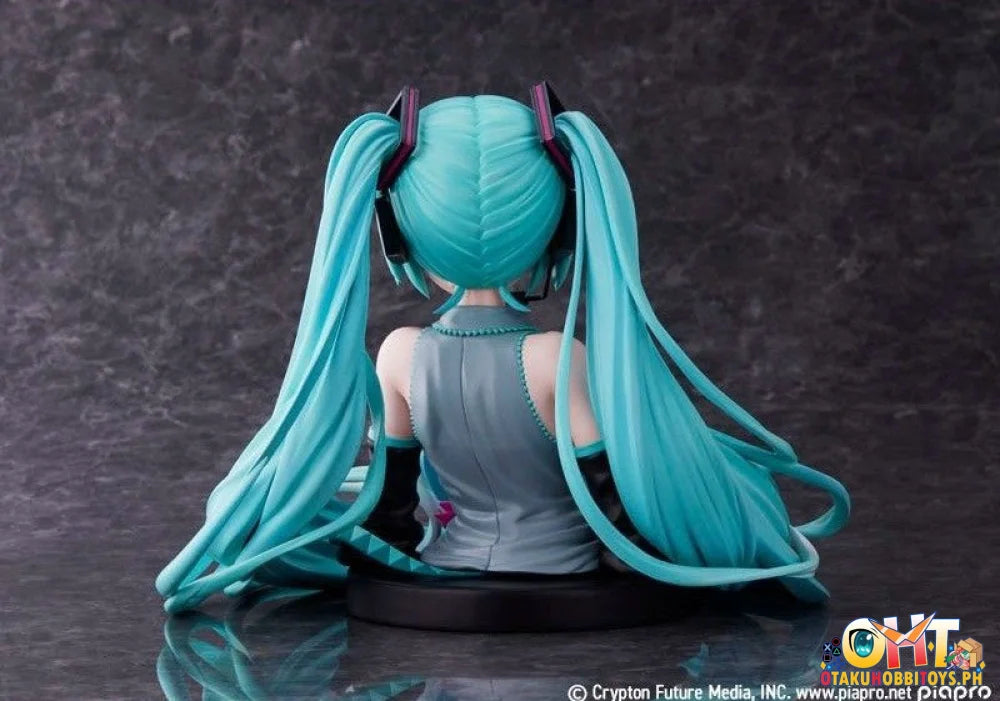 Furyu Vocaloid Hatsune Miku 16Th Anniversary Bust Figure Scale