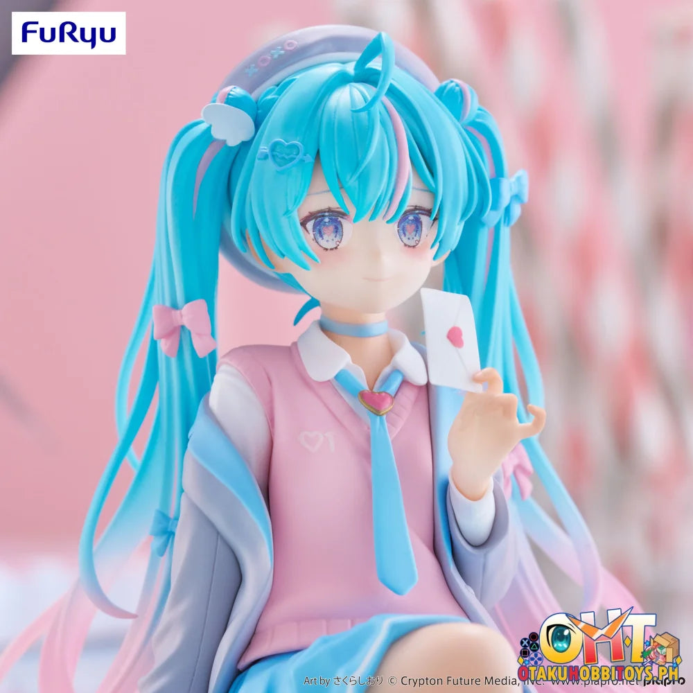 Furyu Vocaloid Noodle Stopper Hatsune Miku Love Blazer Ver. Prize Figure