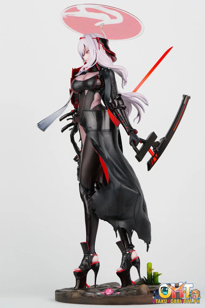 GNFTOYZ & Hobby sakura 1/4 Goddess of Victory: Nikke Scarlet: Black Shadow Scale Figure