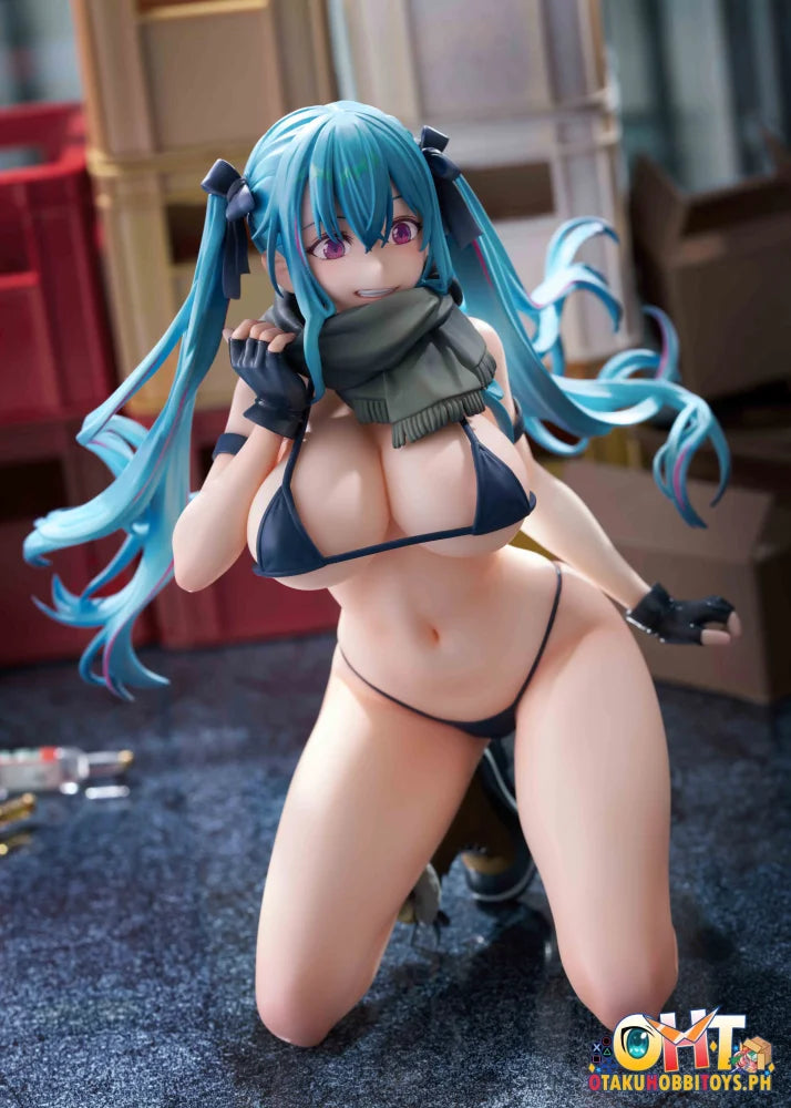 Goldenhead + 1/7 Freestyle Original Illustration Warehouse Aoko - Amiami Limited Edition Scale