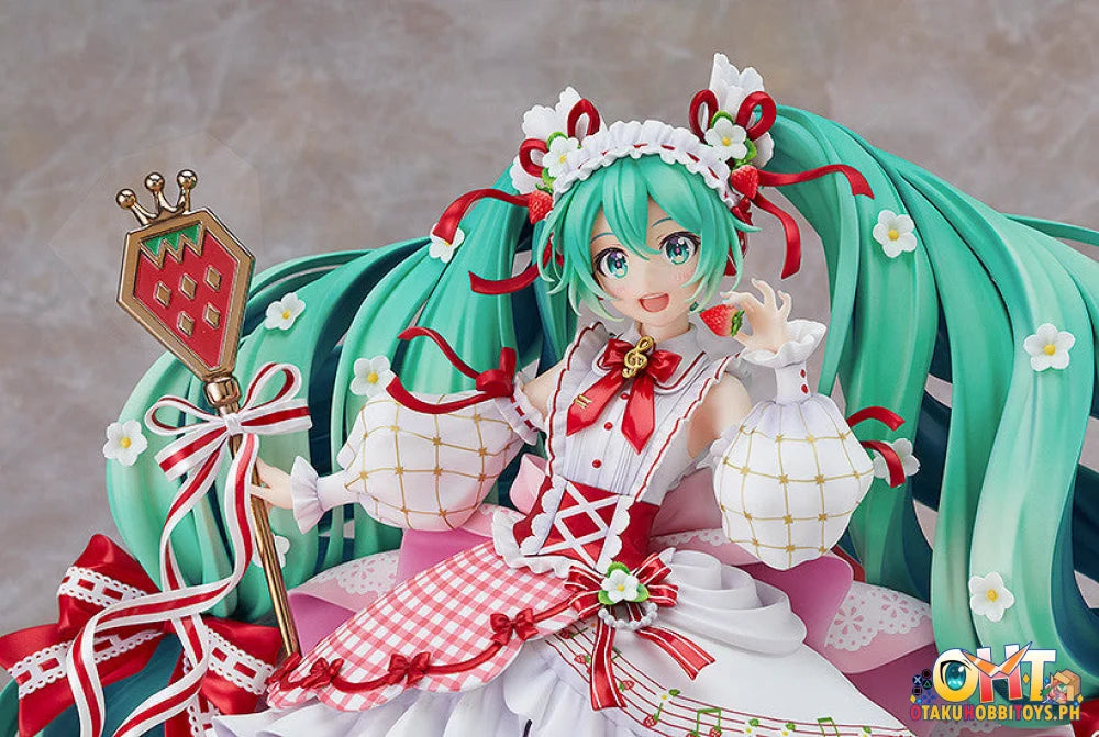 Good Smile Company 1/7 Hatsune Miku 15th Anniversary Ver. Scale Figure