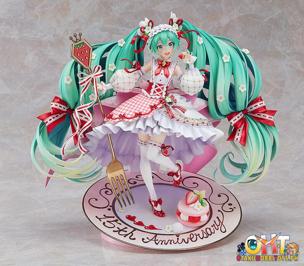 Good Smile Company 1/7 Hatsune Miku 15th Anniversary Ver. Scale Figure