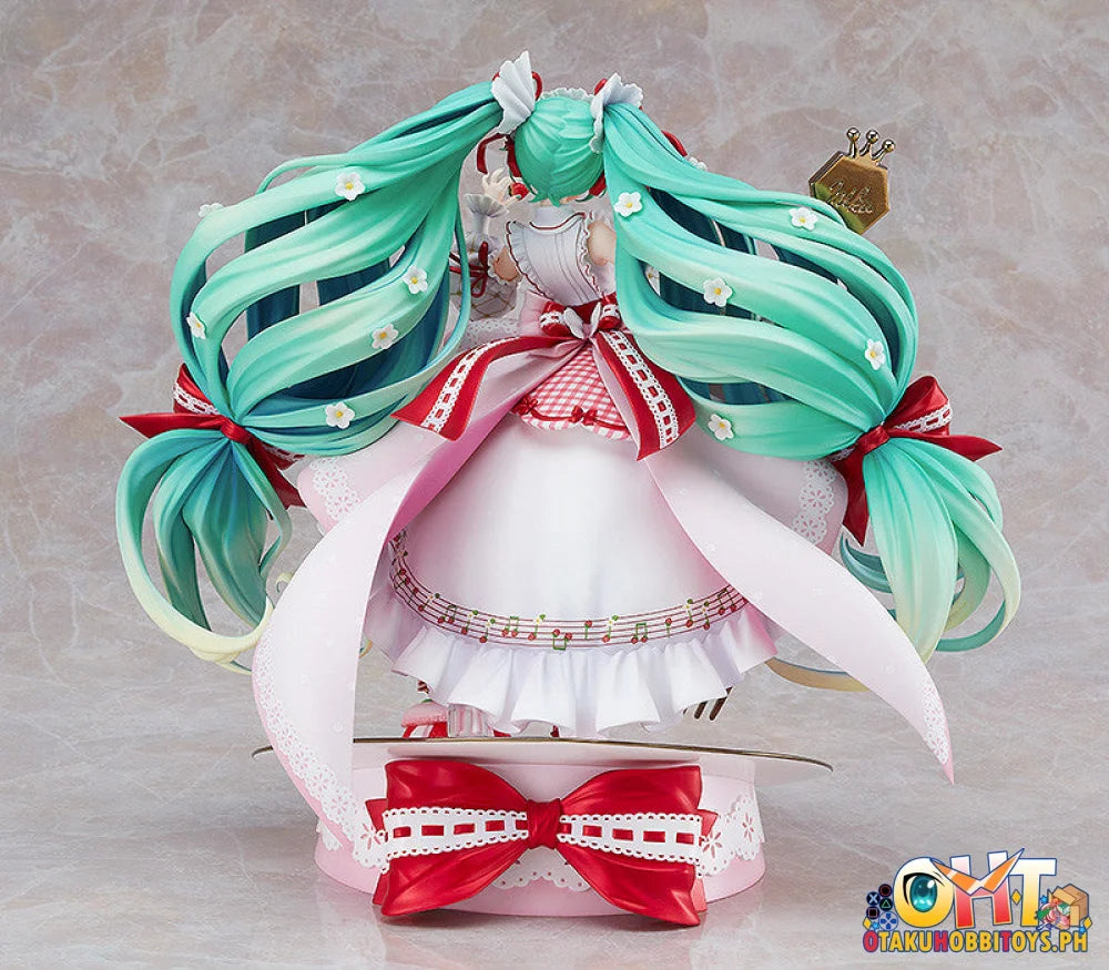 Good Smile Company 1/7 Hatsune Miku 15th Anniversary Ver. Scale Figure