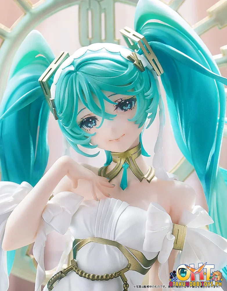 Good Smile Company 1/7 Hatsune Miku Feat. Yoneyama Mai Scale Figure