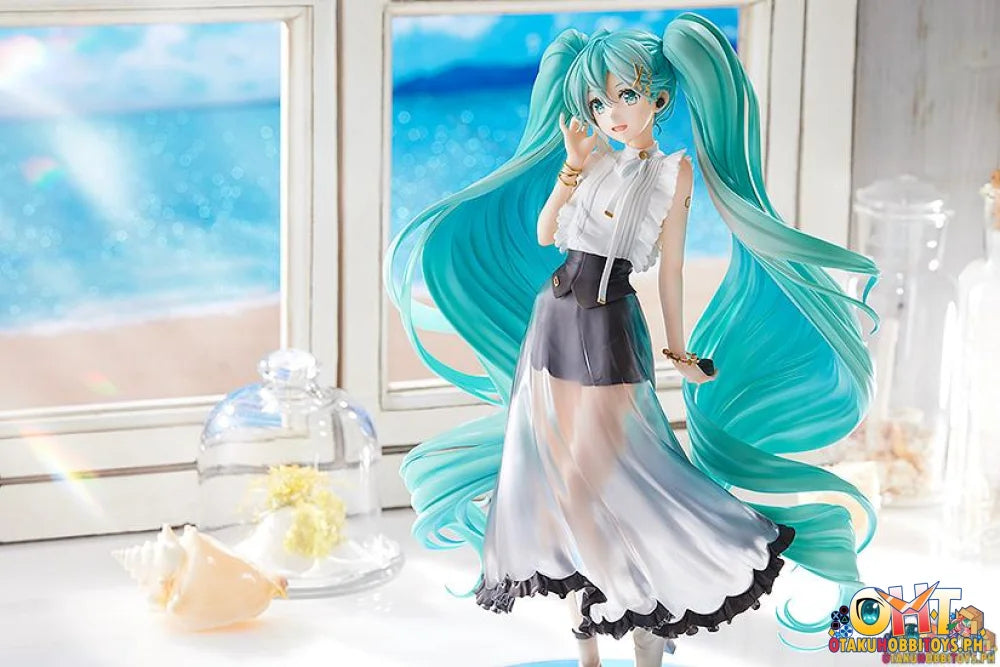 Good Smile Company Character Vocal Series 01: Hatsune Miku 1/6 Miku: Nt Style Casual Wear Ver. - On